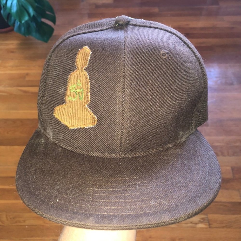 Fitted Sun and Buddha patchwork hat - Picture 3 of 5